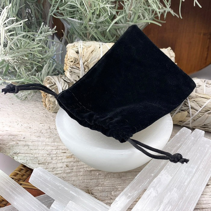 Spirit of Stillness – Obsidian & Agate Cat Totem Set
